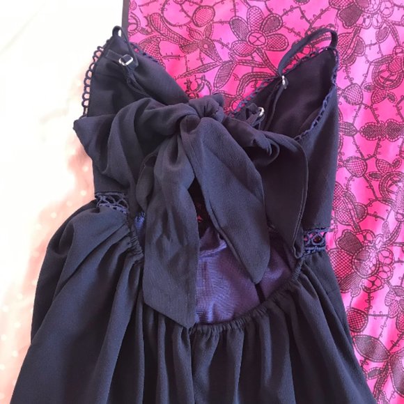 Lace Romper - Picture 3 of 3